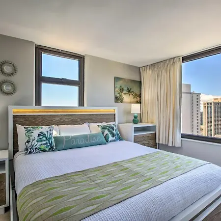 Stunning Ocean View Retreat With Free Parking Appartement